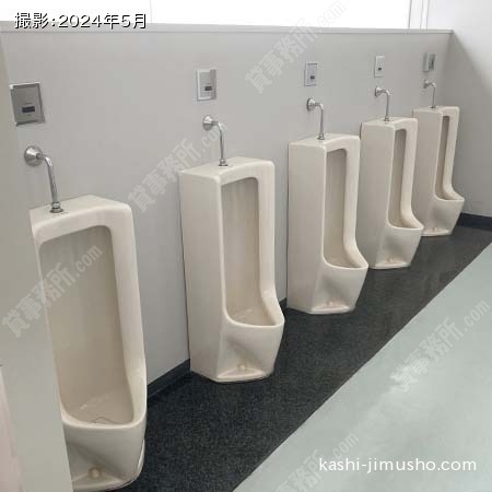 男性トイレ