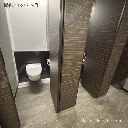 男性トイレ 男性トイレ