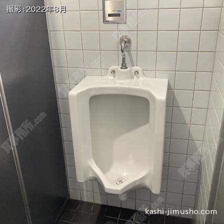 男性トイレ