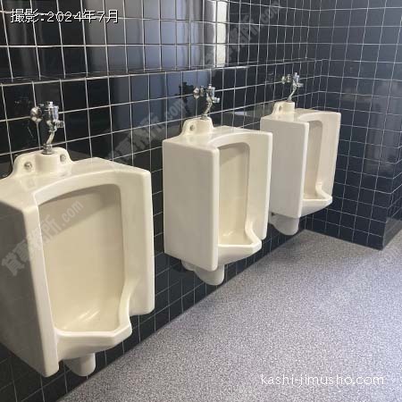 男性トイレ