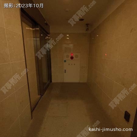 貸室内(B1階)