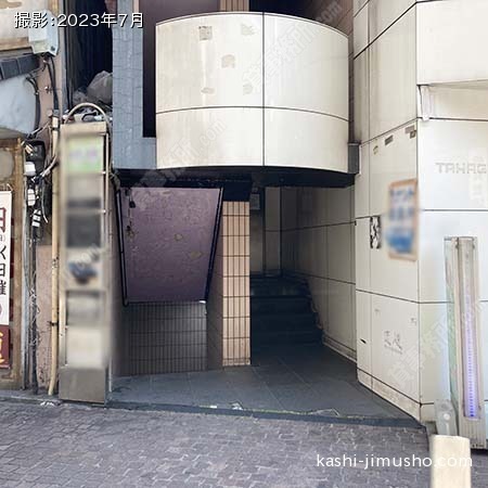 建物入口