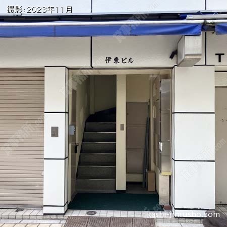 ビル入口