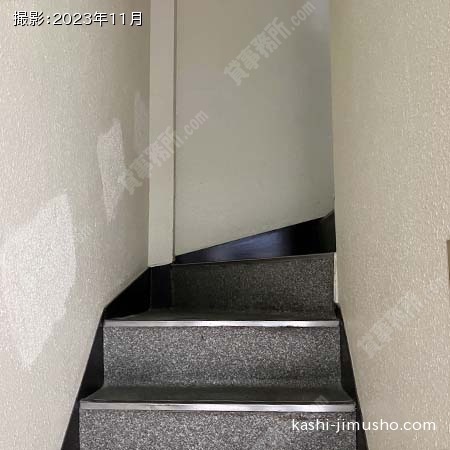 共用階段