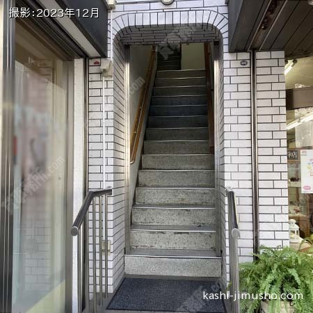 ビル入口