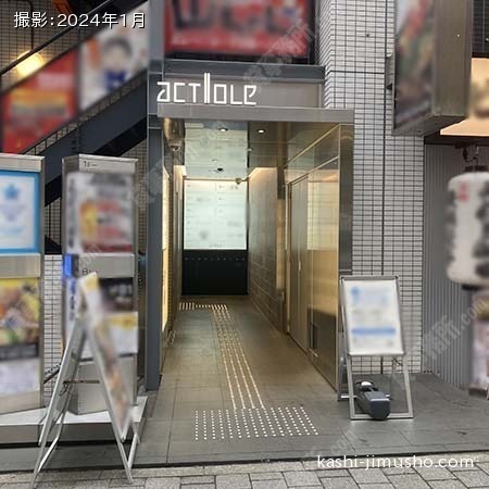 ビル入口 ビル入口