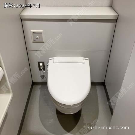 男性トイレ
