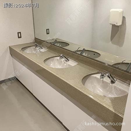 男性トイレ