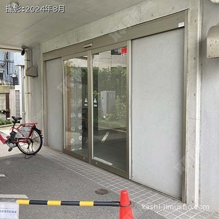 貸室入口