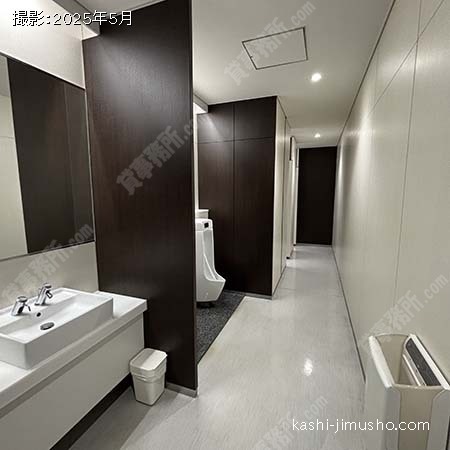男性トイレ