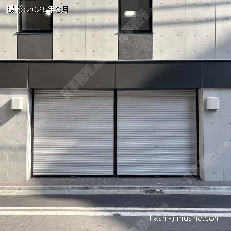貸室入口