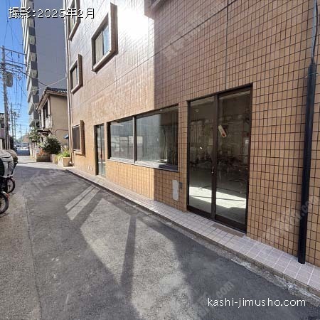 ビル前面