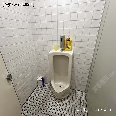 男性トイレ(2階)