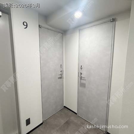 貸室入口(9階)