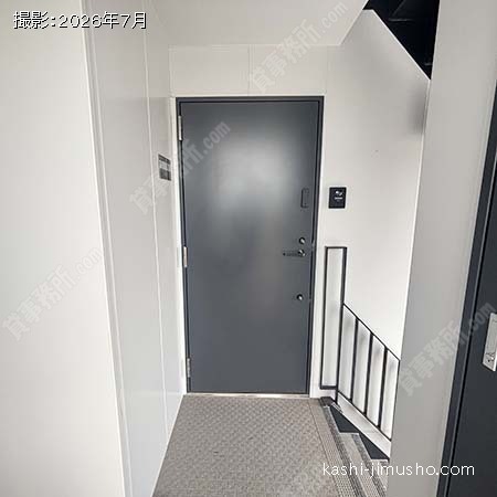 貸室入口 貸室入口