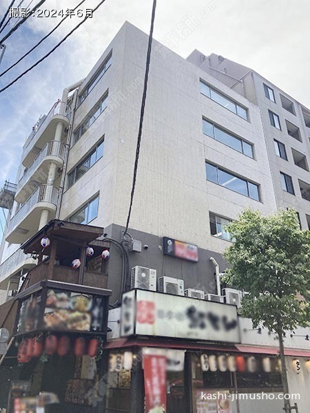 芝ビルの外観