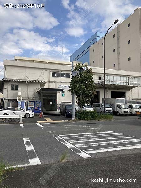 松岡品川埠頭ビルの外観