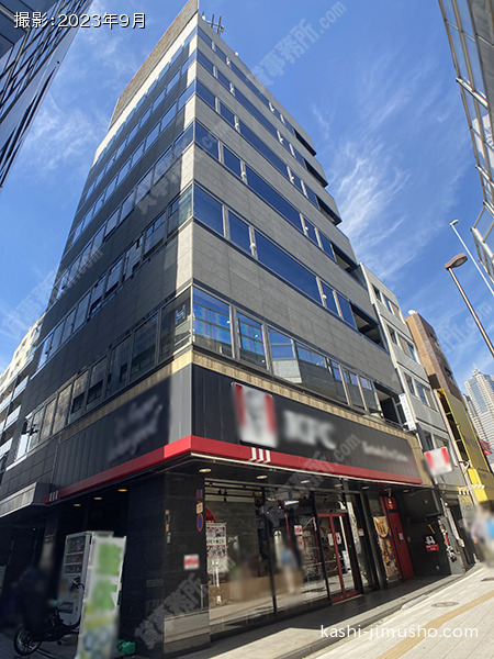 初台AIビルの外観