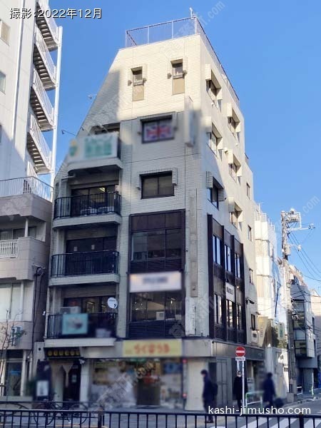 内田ビルの外観