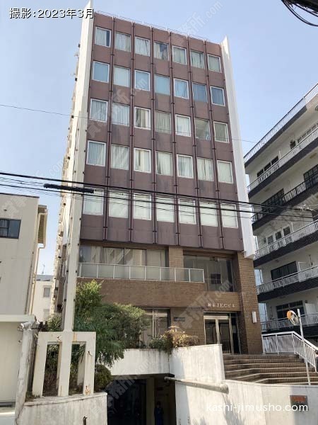 新宿JECビルの外観