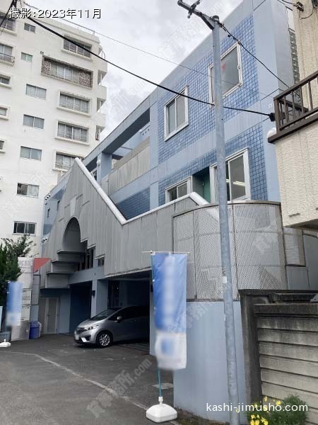 西新宿KIHビルの外観