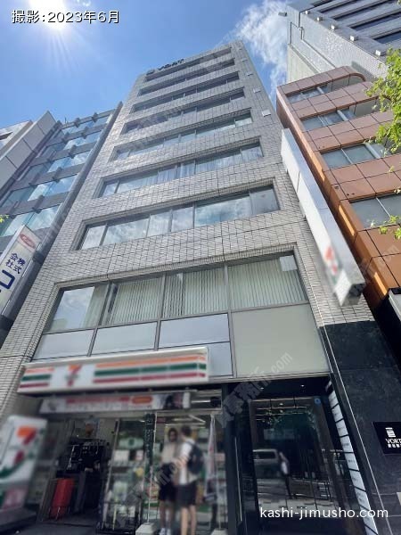 VORT新宿御苑の外観