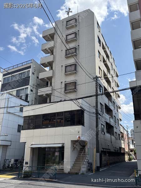 オーシャンプラザ若松町ビルの外観
