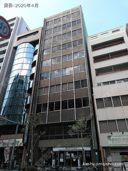太田紙興新宿ビルの外観