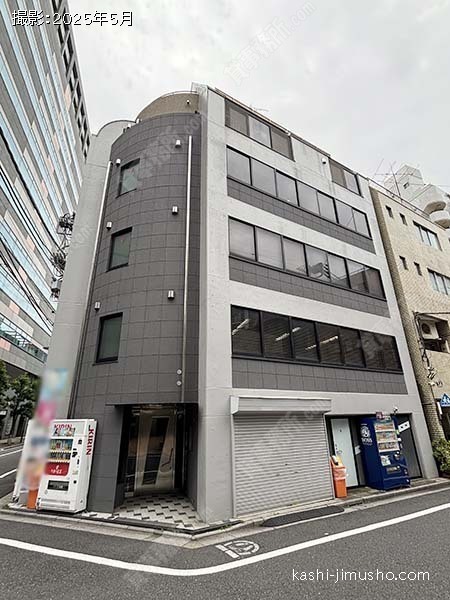 リベラル長島の外観