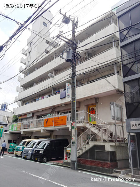 反町ながせビルの外観