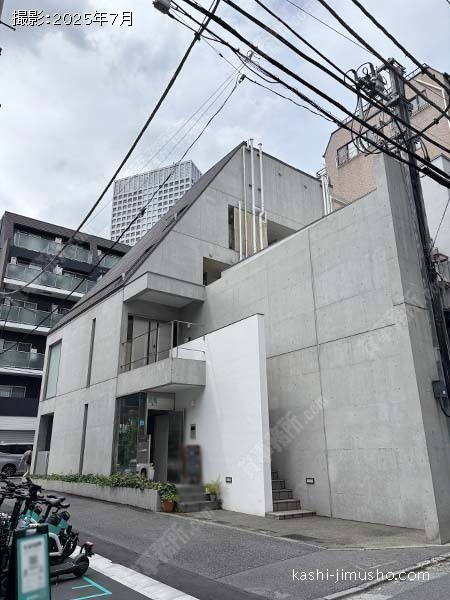 TWIZA代々木の外観