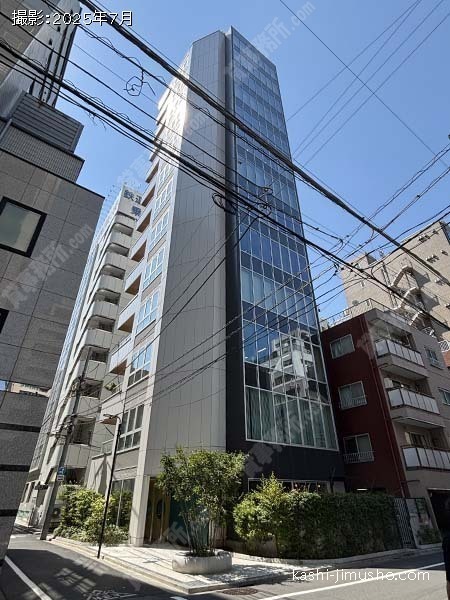 クロスシー秋葉原ビルの外観