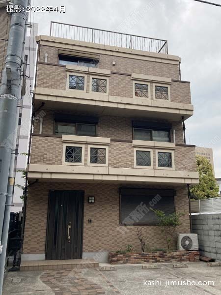 本町1丁目貸戸建の外観