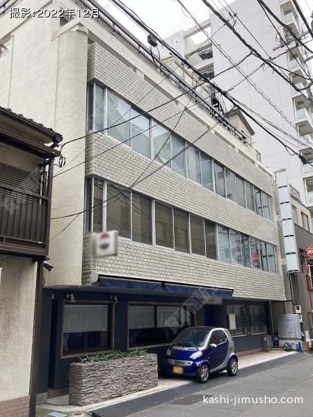 西川ビルの外観