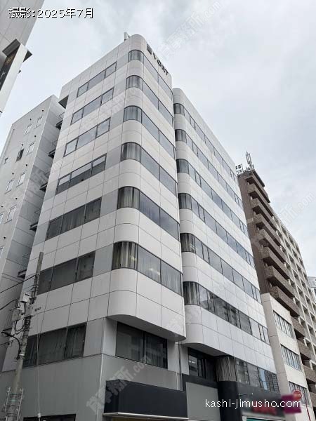 VORT新富町の外観