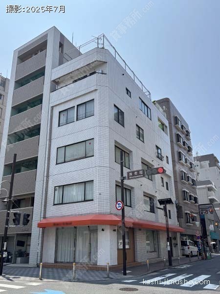 西山ビルの外観